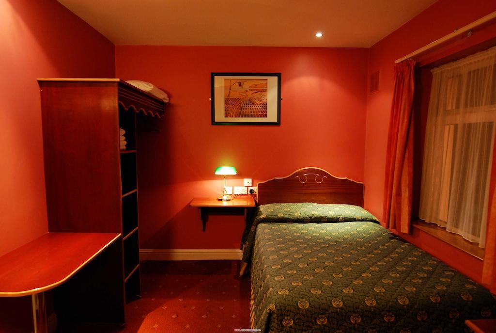 Palmerstown Lodge Dublin Room photo